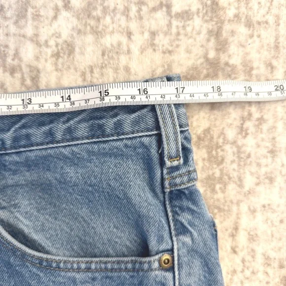 Vintage Carhartt Light Wash Straight Leg Denim Grunge Jeans Size 34x32